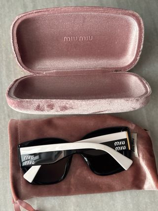 Gafas de Sol Miu Miu Negras y Rosas