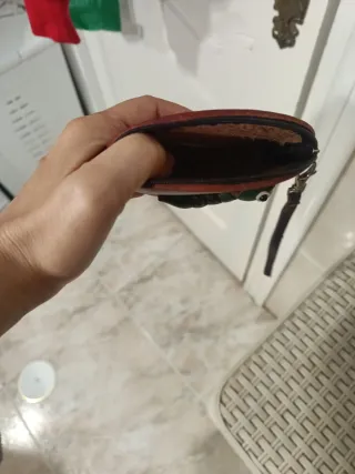 Monedero original cuero hoja y oruga