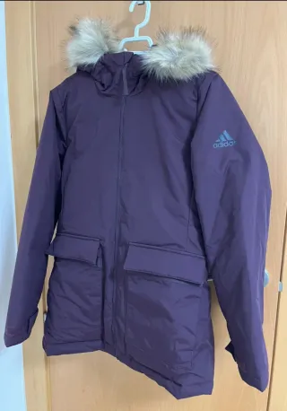 Chaqueta Adidas Morada con Capucha y Pelo