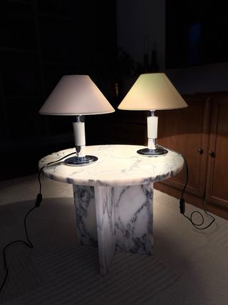 Pareja lámparas mesa Triam S.A. Con base cromada