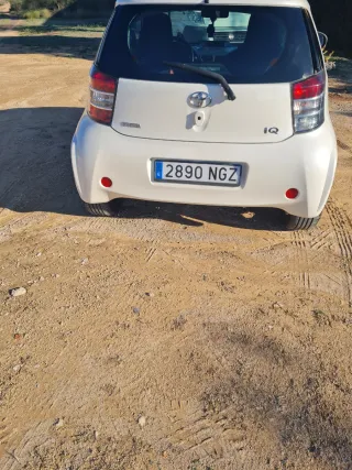 Toyota iQ 2009