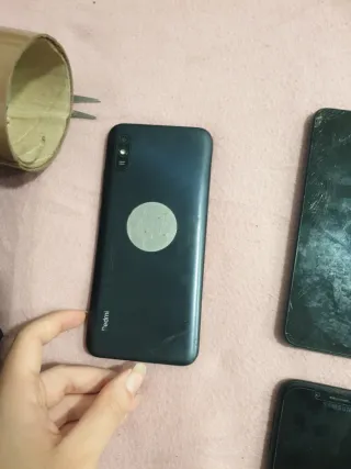 Lotto di 6 cellulari per pezzi