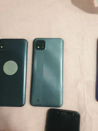 Lotto di 6 cellulari per pezzi