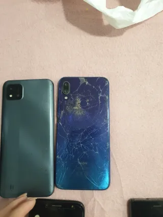 Lotto di 6 cellulari per pezzi