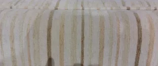 2 sillones clásicos beige y marrón