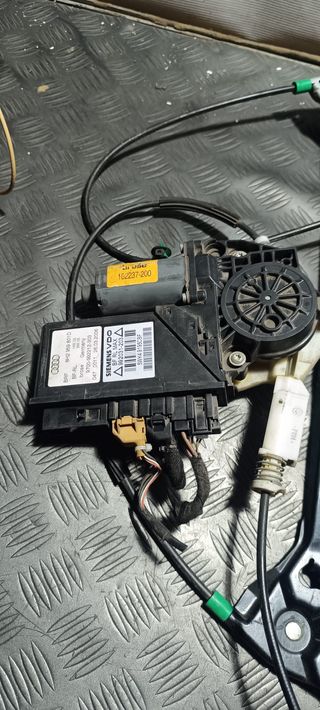 Motor Elevalunas Audi A4 Cabrio Izquierdo