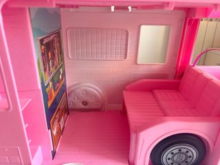 Camper dei Sogni Barbie con piscina
