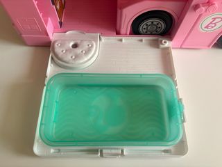 Camper dei Sogni Barbie con piscina