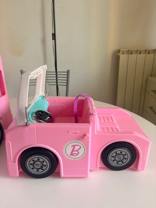 Camper dei Sogni Barbie con piscina