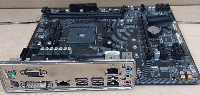 Placa Base Gigabyte GA-A320M-S2H AM4 Micro ATX afbeelding 2