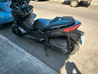 Yamaha XMAX 400 Gris Oscuro regalo escape original