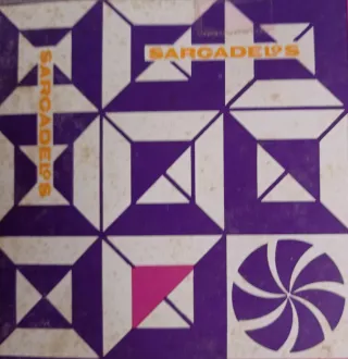 Plato porcelana gallega Sargadelos decorado.