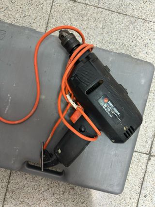 Taladro Black & Decker BD140 500W