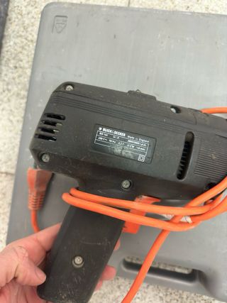 Taladro Black & Decker BD140 500W