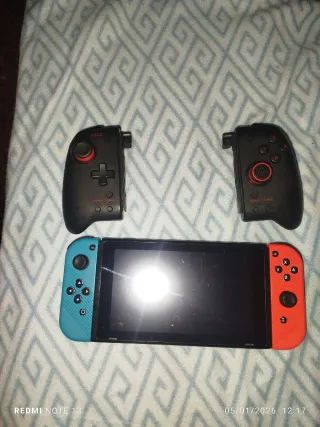Nintendo Switch Azul y Rojo
