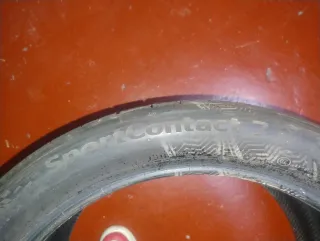 Neumático Continental 295/35 ZR 21