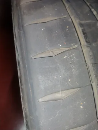 Neumático Continental 295/35 ZR 21