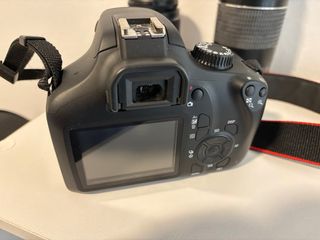Cámara Canon EOS 4000D 18MP