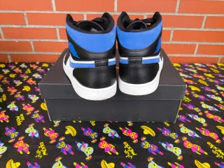 Jordan 1 Mid Racer Blue