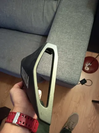 Tapa lateral Yamaha MT-09