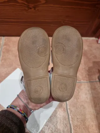 Sandalias plateadas niña talla 23