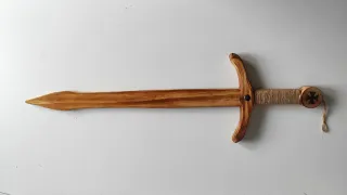 Lote armas juguete madera: espada, arco, pistola
