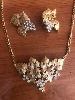 Juego Colgante y Pendientes Golfi Hojas