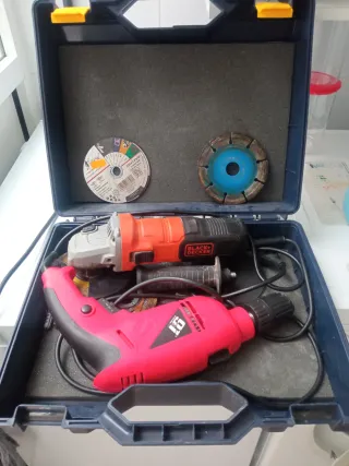 Maletín con taladro, radial y discos