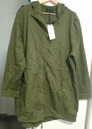 Parka verde bordada Brave Soul