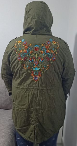 Parka verde bordada Brave Soul