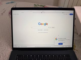 MacBook Air 256 GB 2025 Space Gray nuevo con garan