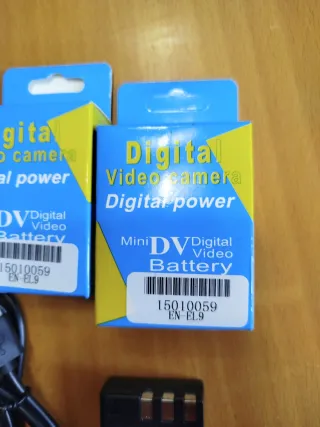 Batterie EN-EL9 per fotocamere Nikon D3000, D3100, ecc.