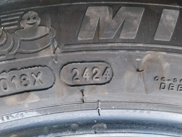 (P91) 245.50.19.105V michelin