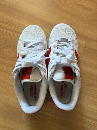 Zapatillas Adidas Superstar Blancas y Rojas