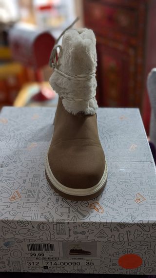 Botas niña apreski talla 35 nuevas