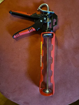 Pistola per silicone