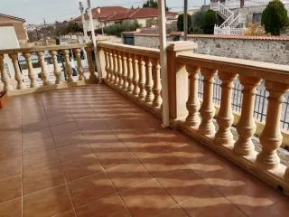 Balaustrada de piedra para balcón