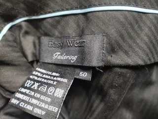 Traje de hombre negro con rayas