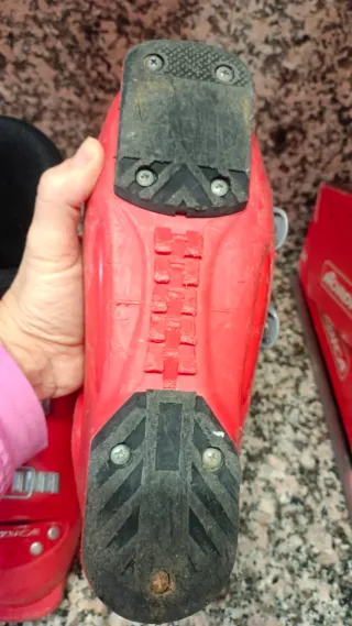 Botas de esquí Nordica Rojas  Esquís atomic