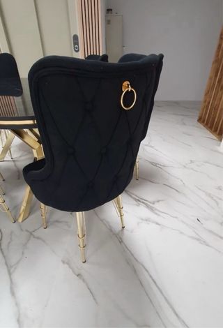 Mesa y 4 Sillas Comedor Turcas Negras