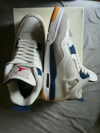 Jordan 4 SB Navy