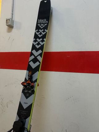 Esquís Black Crows Solis 180cm