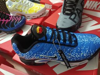 Zapatillas de moda con tallas a elegir