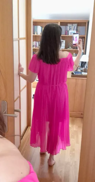 Vestido Ted Baker fucsia plisado