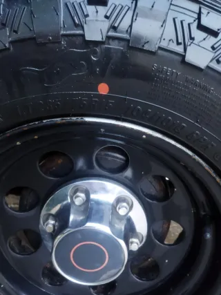 Llantas y neumáticos