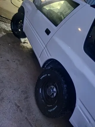 Llantas y neumáticos