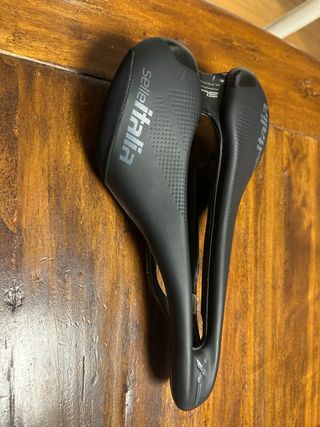 Sillín Selle Italia SLR Superflow carbon. L3