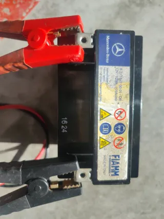 Batería auxiliar Mercedes FIAMM origina.