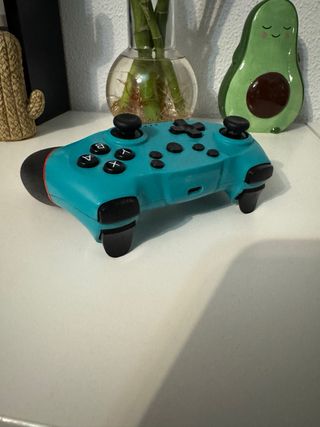 Mando Nintendo Switch Azul y Negro