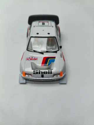 Peugeot 205 SRC